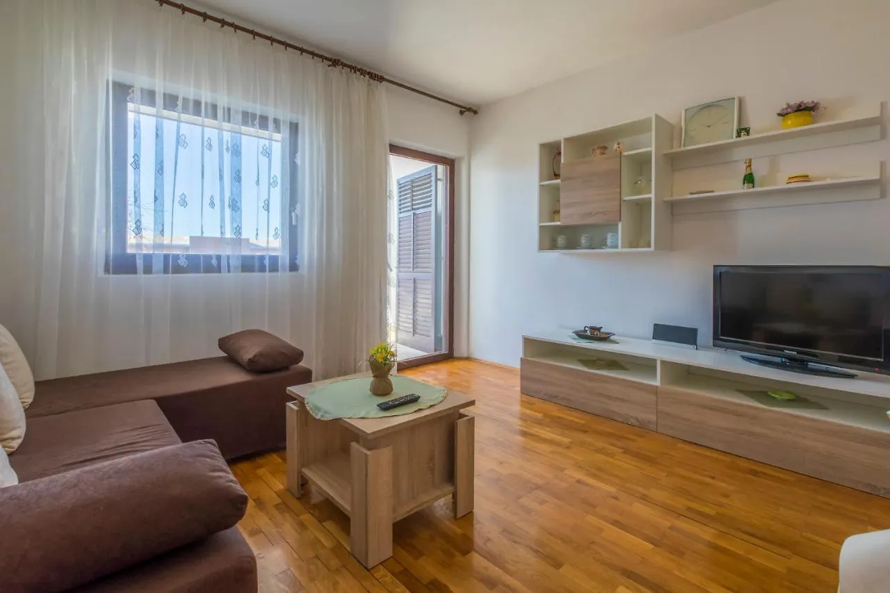 Apartments In Crikvenica 41207 Croatia