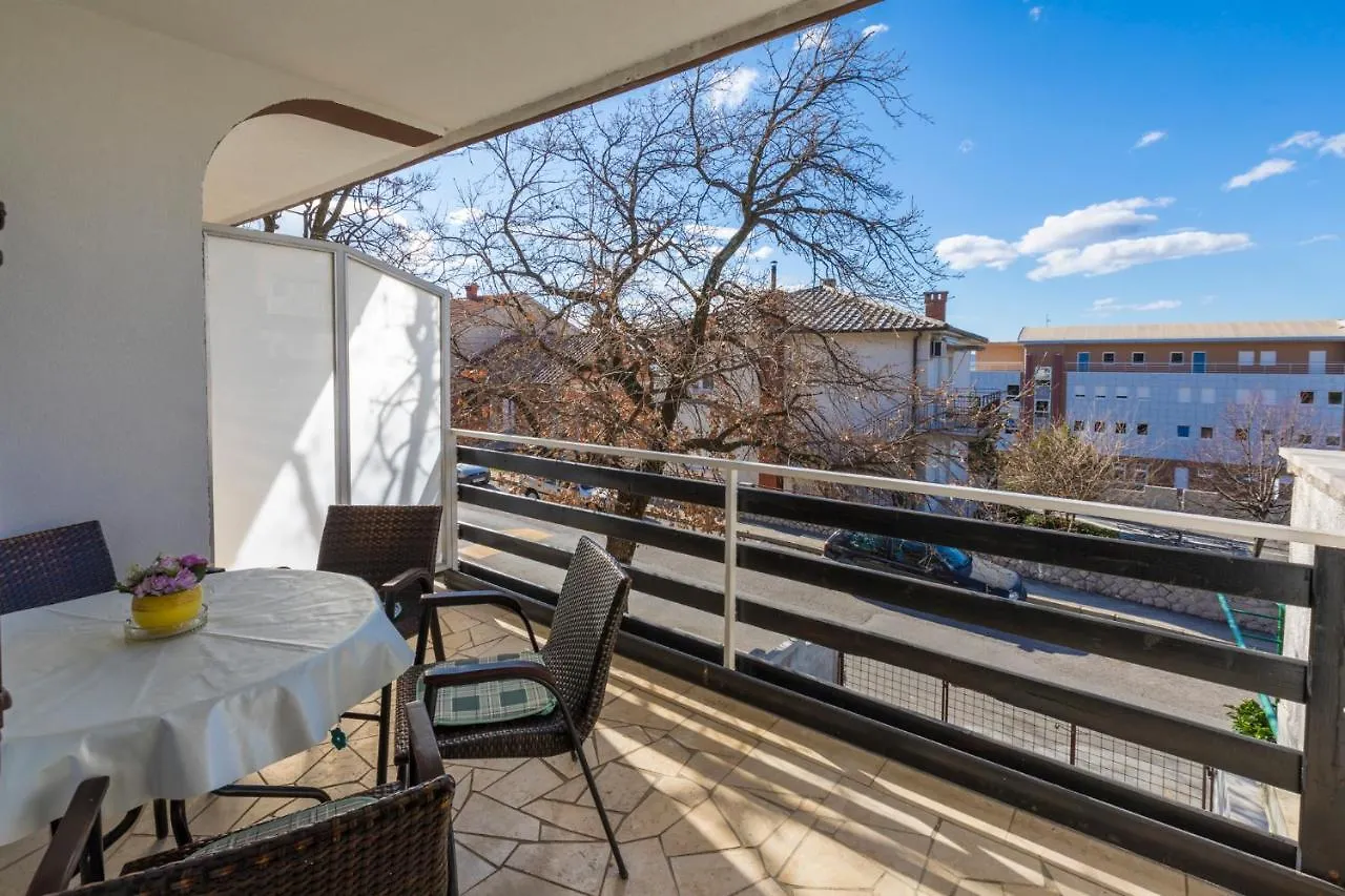 Apartments In Crikvenica 41207 Croatia