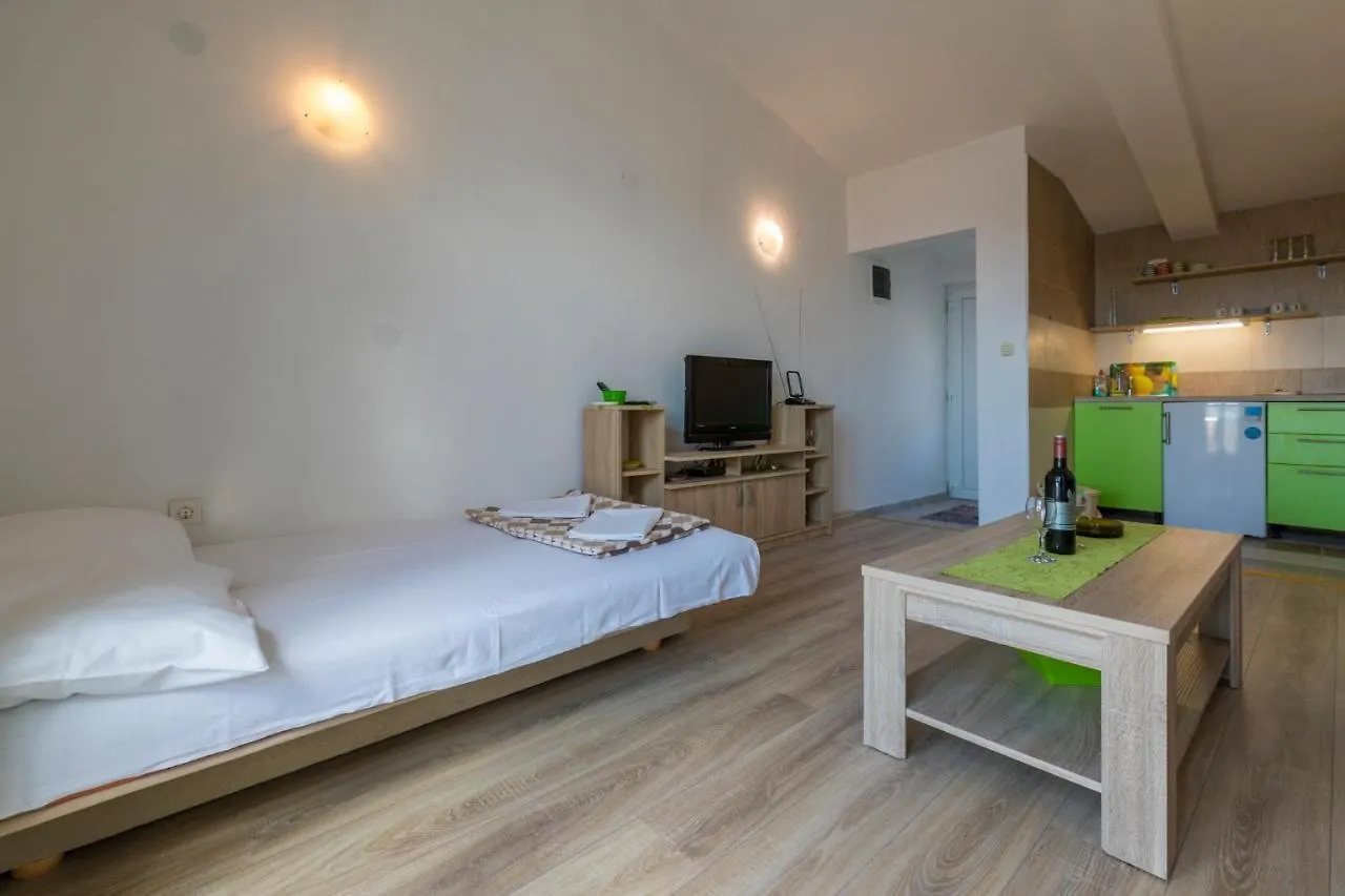 Apartments In Crikvenica 41207 Croatia